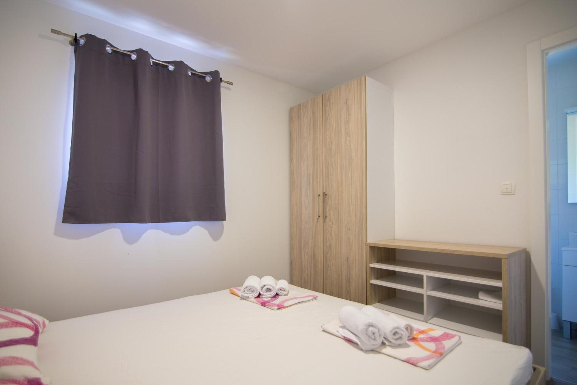 Luxury Mobile Homes Liza Biograd Na Moru Esterno foto