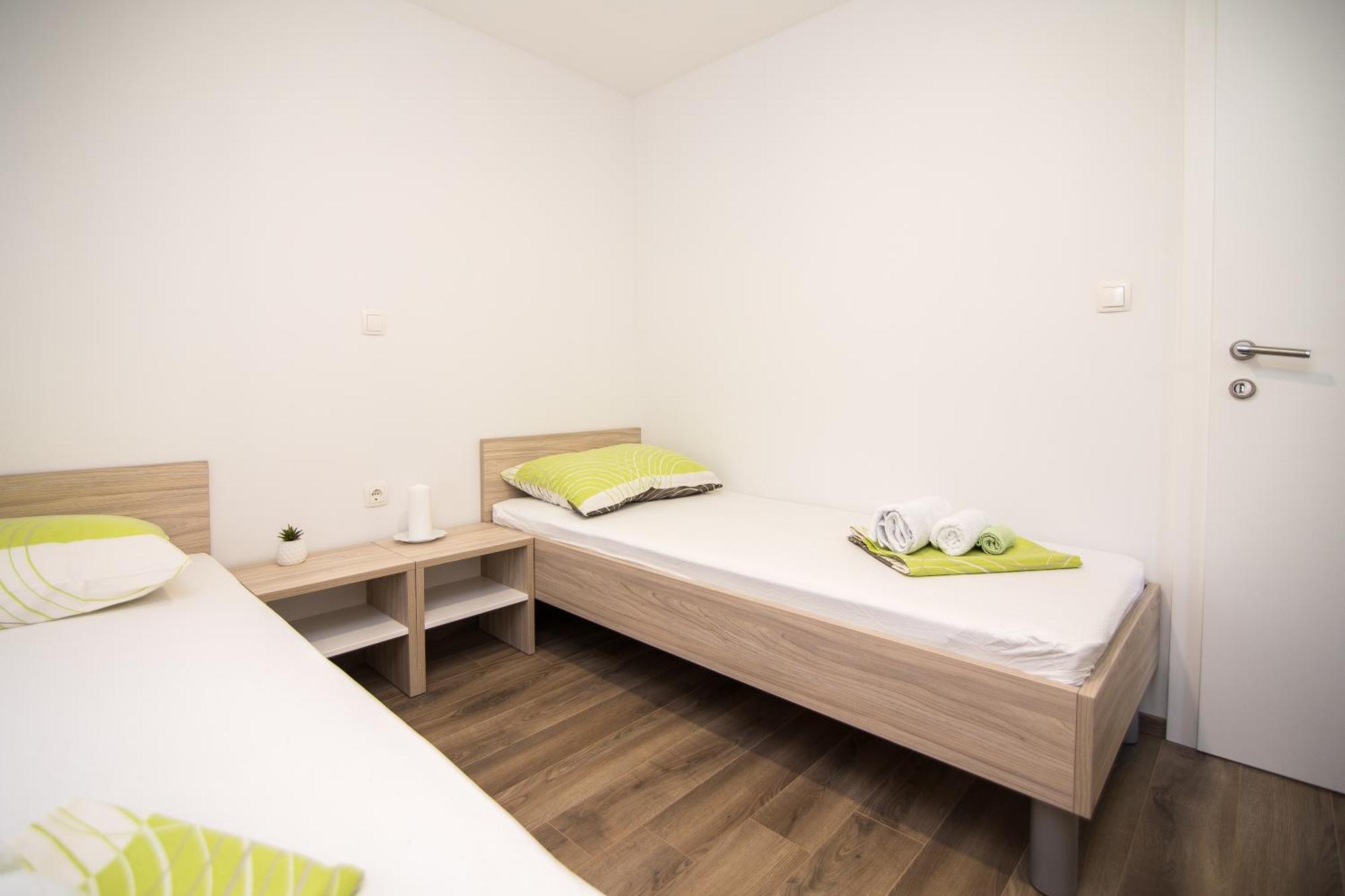 Luxury Mobile Homes Liza Biograd Na Moru Esterno foto