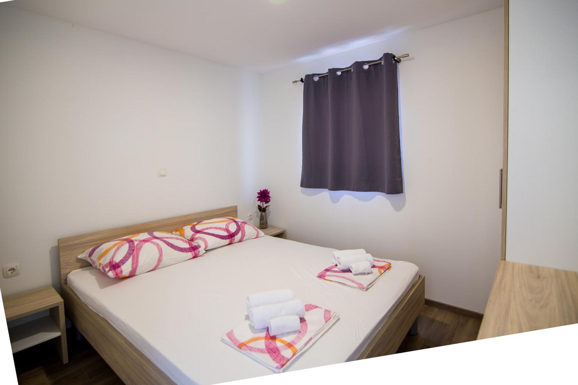 Luxury Mobile Homes Liza Biograd Na Moru Esterno foto